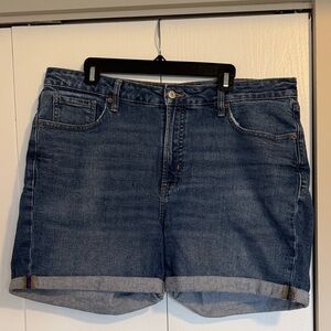 Old Navy jean short